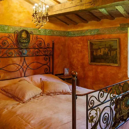 Casalina 8, Emma Mondaino