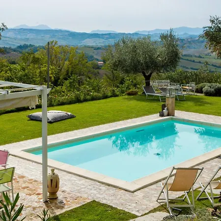 Villa Casalina 8, Emma